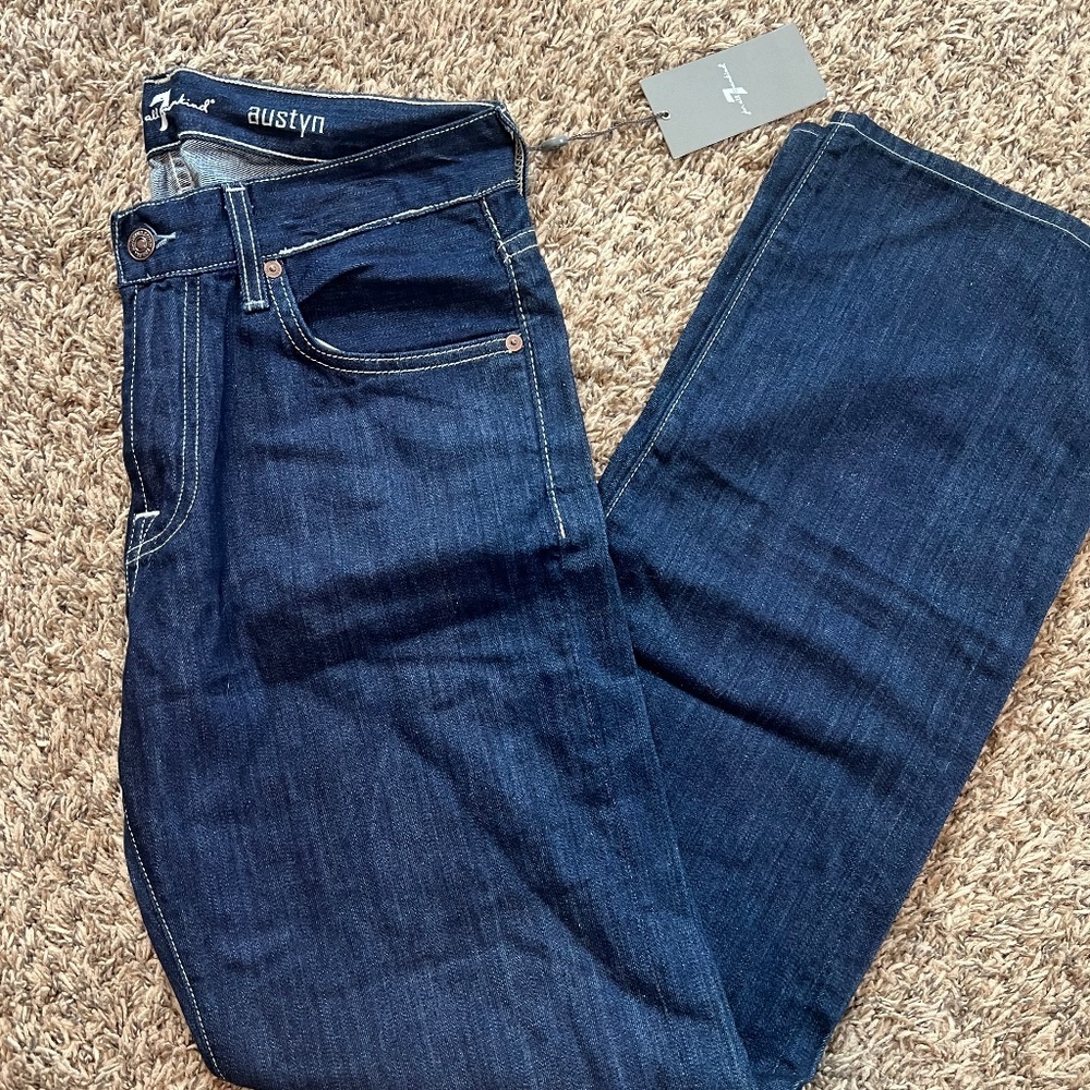 NWT 7FAMK austyn style dark wash relaxed fit jeans size 32- 7 for all mankind